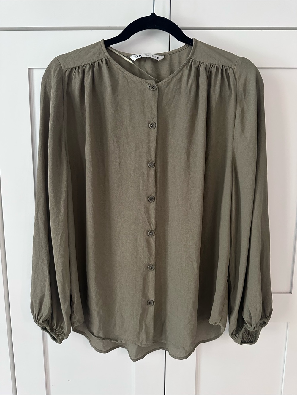Zara Olive Green Button-Front Balloon Sleeve Blouse